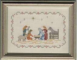 Cross stitch patterns and kits are easily obtainable and the variety is astounding. Cross Stitch Nativity Free Patterns Pesquisa Google Cross Stitch Cross Stitch Patterns Christmas Cross Stitch