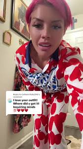 Unique Pants for Artistic Expression and Seasonal Style