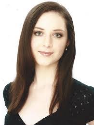 Elise Farrar's Instagram, Twitter & Facebook