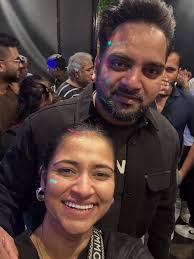 Crazy laughs, mad night, music, old friends and new, a crazy crazy  unexpected night that turned hilarious … when mackie is here have no fear,  just be ready to lose the memory