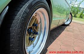 Tak kisah siapa langgar siapa, setiap kereta yang terlibat kena buat repot polis untuk permohonan claim insurans kenderaan. Kereta Kami Buruk Tapi Hobi Kami Mahal Kaki Kereta