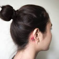 Little Tattoos Rose Of Sharon Tattoo Behind The Right Ear Tattoo Artist Hongdam Rose Tattoo Behind Ear Flower Tattoos Tattoos