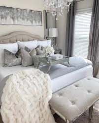 A Cozy Made Bed To Come Home To Is One Of The Best Feelings Ever New Video Is Now Live On My Youtube Channel Lg In 2020 Glam Bedroom Home