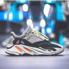 Yeezy Boost 700 Waverunner Schoenen Kleding