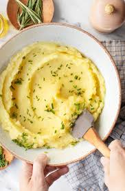 Roasted Garlic Mashed Potatoes Love And Lemons Roasted Garlic Mashed Potatoes Roasted Garlic Garlic Mashed Potatoes