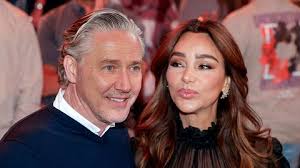 Laila jones xx after a couple of minutes, she got back to