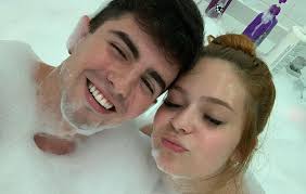 Namorado de viih tube nega que irá criticar as atitudes da youtuber: 8o2l6watsag0nm