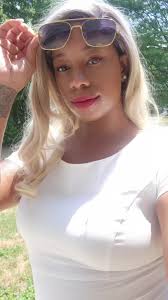 Roxanne Craig Max Wife