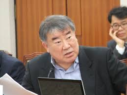 윤재갑 의원, 한국마사회 폐업 위기, 경마중단 1년.온라인 마권 발매 허용해야. ë°ì¼ë¦¬ë²³ ê¹€ìš°ë‚¨ì˜ì›