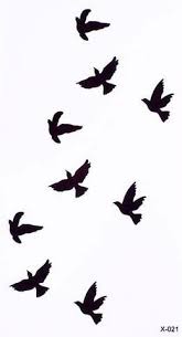 3 Black Bird Tattoo Meaning Pin De Dimitris Nikolaidis En Amazing En 2020 Tatuajes De Pajaro En El Hombro Tatuajes De Silueta Tatuajes De Moscas