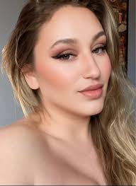 Melody Farrell (@melenia.astoria) • Facebook