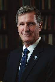 Dante Hines's Instagram, Twitter & Facebook