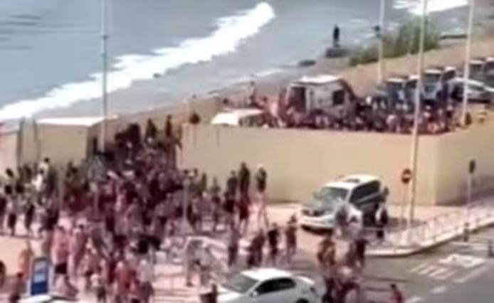 Alerta en España: Ceuta pide cerrar la frontera por la llegada masiva de migrantes de Marruecos - Últimas Noticias: El Chubut