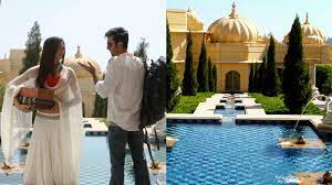 Ghagra yeh jawaani hai deewani full song with lyrics _ madhuri dixit, ranbir kapoor. 23 Filmy Locations Where Your Favourite Bollywood Scenes Took Place