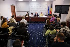 Casa nationala pentru asigurari de sanatate bucuresti. Bucuresti Cnas Discutii Si Protest Amiotrofina Spinala Inquam Photos