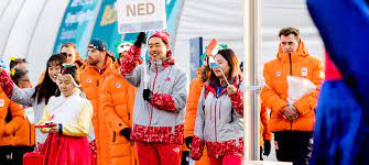 Tot nu toe hebben ze alle wedstrijden gewonnen waardoor ze nu al weten dat ze naar de kwartfinale op 4 augustus mogen. Nederland Loopt Vooraan Tijdens Openingsceremonie Olympische Spelen Max Vandaag