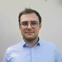 80+ perfiles de «Capra»