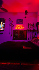 TW Pornstars - DBGODPLAYHOUSE | BDSM (Dom). Twitter. When you find the  opposite of @theheavenpov - fire room. 1:29 AM - 4 Dec 2022