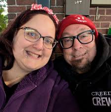 Alright all you lighting freaks, what are yall doing to change the color of  the spotlights over the back seat?