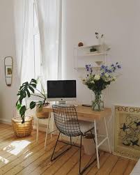 metall stuhl wire in schwarz westwingnow home office einrichten zimmerdekoration rauminspiration