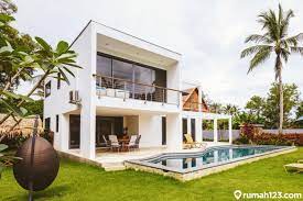 Seperti contohnya rumah minimalis 2 lantai modern bergaya kofunaki. 11 Desain Rumah 2 Lantai Gaya Minimalis Modern Serba Putih Rumah123 Com