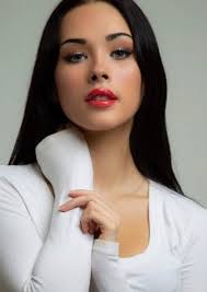 Fan Casting Selena Gomez as Natalie Erickson in Dead End