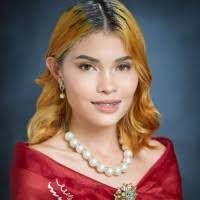 Kimberly Aragon's Instagram, Twitter & Facebook