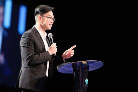 Bobby Chaw: The Immanent God In Flesh