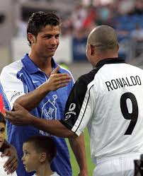 Пълното му име е роналдо луиш назарио де лима (на португалски: Ya Trenirovalsya Potomu Chto Prihodilos On Potomu Chto Emu Nravitsya Edinstvennyj Match Ronaldo Protiv Ronaldu Vy Eto Videli Blogi Sports Ru