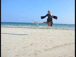 Название (англ.) somali and the forest spirit. Somali Qawan Xeebta Liido Wasmo