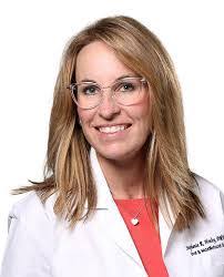 Stephanie Reeder's Instagram, Twitter & Facebook