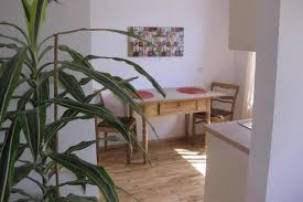 Ruhiges zimmer in gemütlicher, zentraler wohnung. Unterkunft Wohnung Bed Breakfast Bruckner In Huttenheim 62 Wohnung In Willanzheim Gloveler