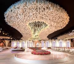 Happeningnow In Qatar Exquisite Wedding Full Of Beautiful Blooms And Colorful Lavender Head Over To Our I Lebanese Wedding Forest Theme Wedding Full Wedding