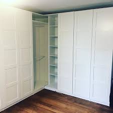 Pin Von Angel Del Auf Zu Hause Ideen Kleiderschrank Ikea Kleiderschrank Eckkleiderschrank