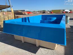 The Canyon Lake Is Petite Swimming Pool With A Total Pool Volume Of 3 500 Gallons Able To Be Heated For Extended Swim S Pool Patio Pool Designs Swimming Pools