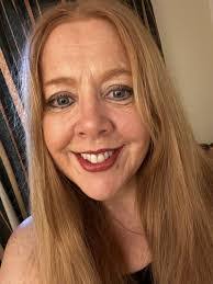 Sharon Ahern's Instagram, Twitter & Facebook