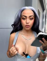 Malu Trevejo Nipple Flash Onlyfans Video Leaked (2) | InfluencerChicks