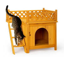 Pawhut Wooden Large Cat House Elevated Indoor Outdoor with Porch and Balcony