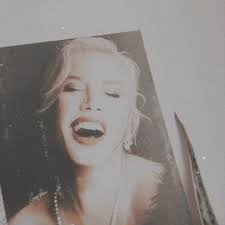 Stream Sezen Aksu~Yetinmeyi bilir misin by deasyck