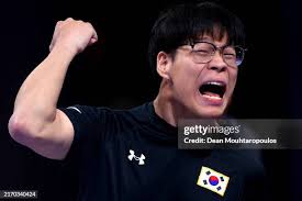 72 Photos & High Res Pictures