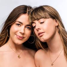 Contact — Sara Hartley