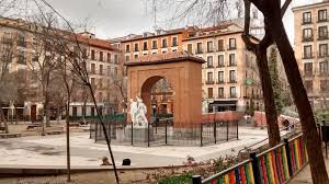 La comunidad de madrid, el equipo madrid de investigaciones históricas y liceo gestión cultural s. Mejoras En La Plaza Dos De Mayo