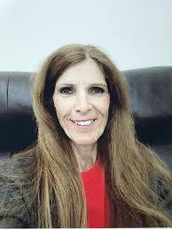 Ramona Ellison's Instagram, Twitter & Facebook