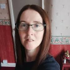 Sharon Spinney's Instagram, Twitter & Facebook