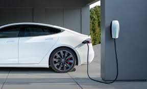Electric cars are entitled to a tax credit if they qualify. 2021 Electric Vehicle Tax Credits How Much How To Claim Phaseouts