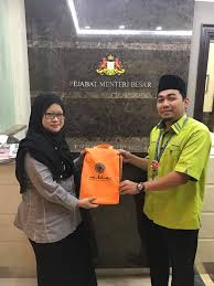 Perdana menteri tun dr mahathir mohamad mengsahkan bahawa menteri besar johor datuk osman sapian telah meletakkan. Taklimat Kepada Pejabat Menteri Besar Johor Pij Perbadanan Islam Johor