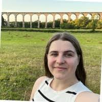 Kate Thacker's Instagram, Twitter & Facebook