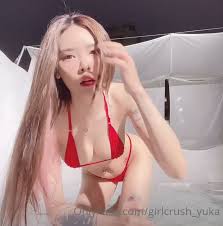 LPL前職業選手WE大舅子前妻【金提莫】公開售賣SEX大尺度資源~身材爆炸奶頭夠粉~超誘人(8)