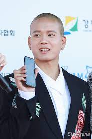 On the november 14 episode of kbs 2tv's hello counselor, peniel said he kept his hair loss a secret for a. Btob Peniel 6 Stararena ìŠ¤íƒ€ì•„ë ˆë‚˜