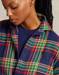 Lauren Cotton's Instagram, Twitter & Facebook